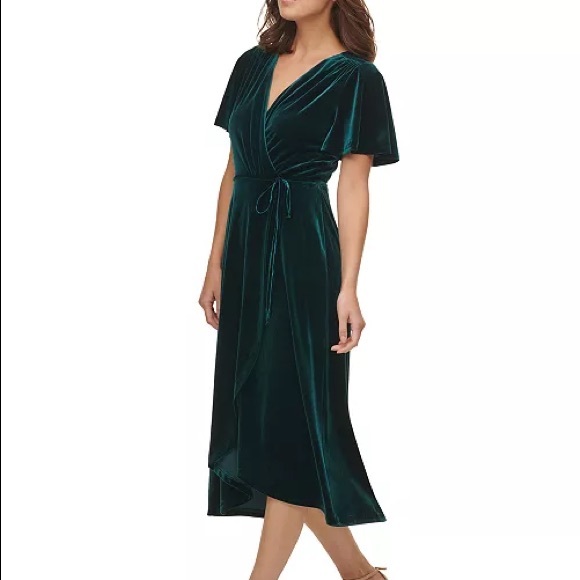 Vince Camuto Velvet Flutter Sleeve Wrap 